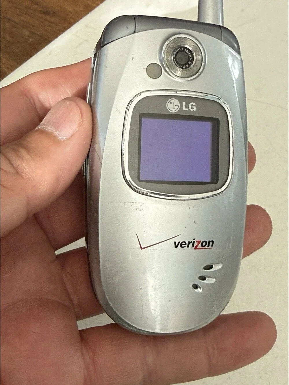 LG VX5300 Silver 128x160 Pixels Bluetooth Soft Keys (Verizon) Flip Cell Phone